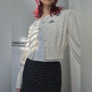 Aritzia Wilfred Canto Cream cable knit button cardigan sweater